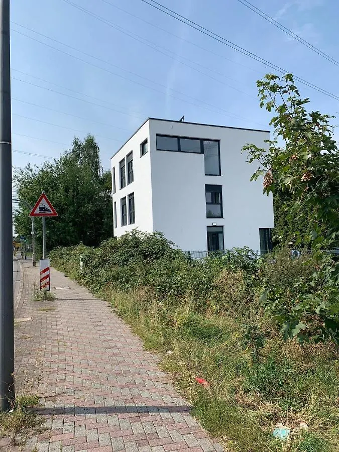 מלון Lovely Studio Cologne West 6